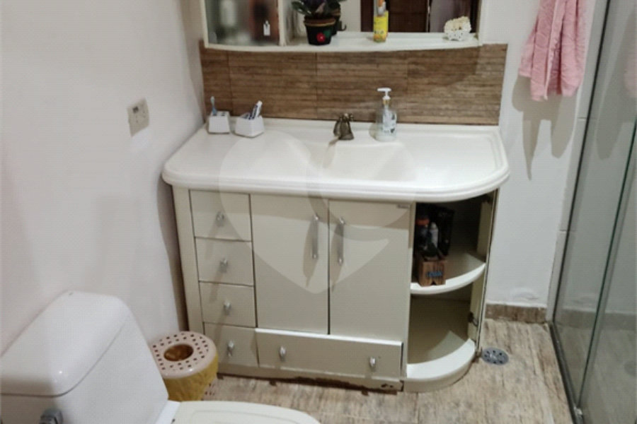 Casa à venda com 3 quartos, sendo 2 suítes, no condomínio Residencial Jardim Lago da Cantareira, Mairiporã - SP