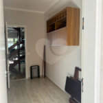 Casa à venda com 3 quartos, sendo 1 suíte, no condomínio Vilage Palmas, São Paulo - SP