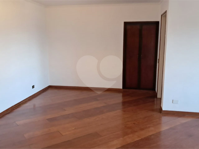 Apartamento para alugar com 2 quartos, sendo 1 suíte,  em Alto da Boa Vista, São Paulo, SP