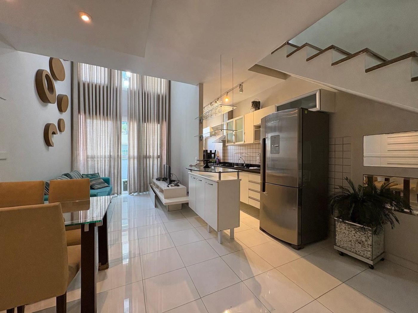 Apartamento com 2 dormitórios à venda, 78 m² por R$ 640.000,00 - Gonzaga - Santos/SP