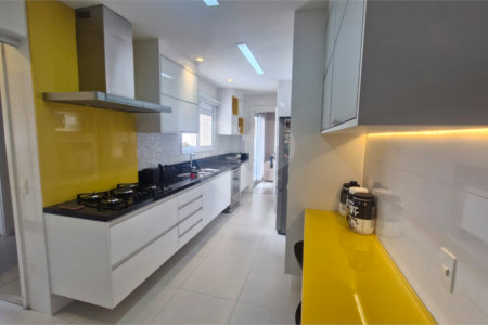 Apartamento à venda com 3 suítes em Santa Teresinha, São Paulo, SP