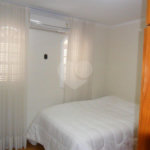 Sobrado à venda com 3 quartos, sendo 1 suíte, em Vila Romero, São Paulo, SP