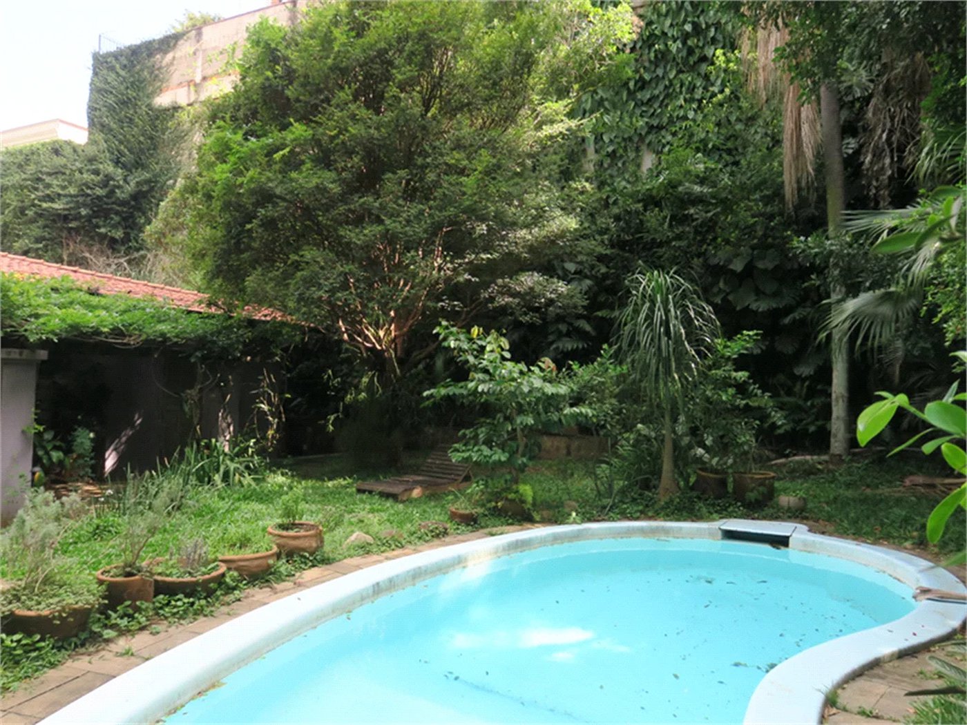 Casa Térrea à venda com 2 suítes em Real Parque, São Paulo, SP