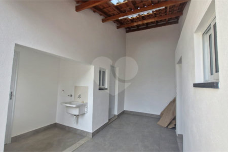 Casa à venda com 2 quartos no condomínio Chácara das Rosas, São Paulo - SP
