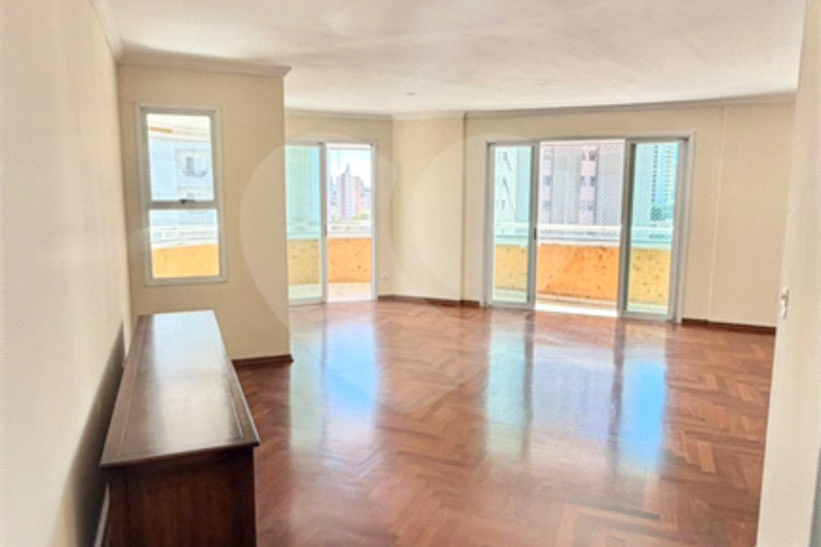 Apartamento à venda com 3 suítes em Santana, São Paulo, SP