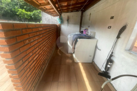 Sobrado à venda com 4 quartos, sendo 2 suítes, em Jardim Marajoara, São Paulo, SP