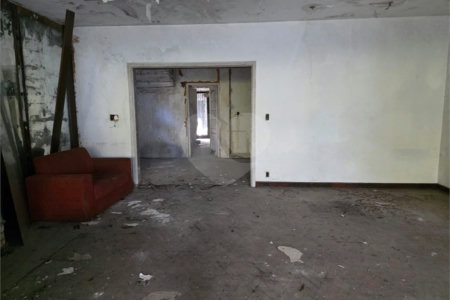 Casa à venda com 4 quartos, sendo 1 suíte, em Indianópolis, São Paulo, SP