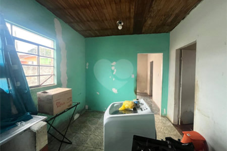 Casa à venda com 1 quarto em Vila Camarão, Itapetininga, SP