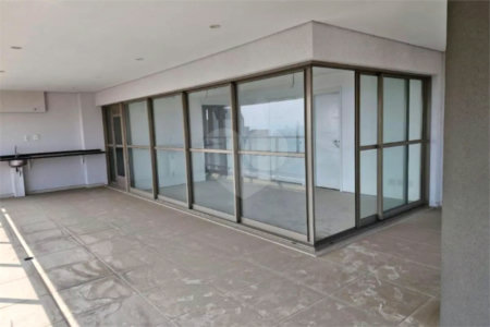Apartamento à venda com 3 suítes em Sumarezinho, São Paulo, SP