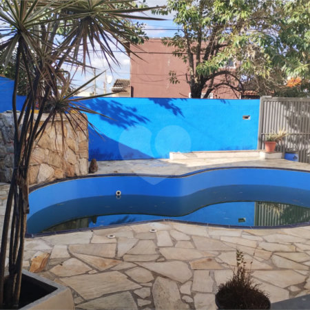 Casa Térrea à venda com 2 quartos, sendo 1 suíte,  em Jardim Alvinópolis, Atibaia, SP