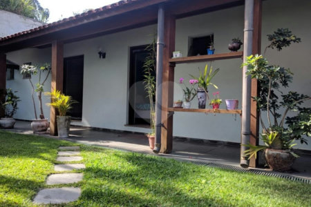 Sobrado à venda ou para alugar com 5 quartos, sendo 3 suítes, em Jardim Marajoara, São Paulo, SP