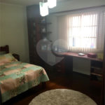 Sobrado à venda com 3 quartos em Vila Galvão, Guarulhos, SP