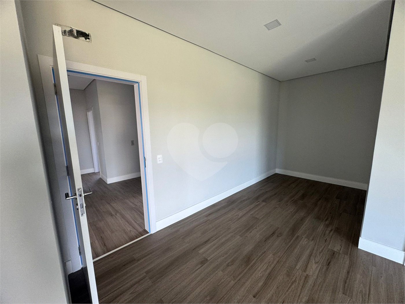 Casa à venda com 4 suítes no condomínio Villas do Golf, Itu - SP