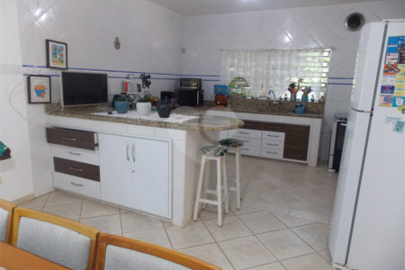 Casa Térrea à venda com 3 quartos, sendo 1 suíte, em Mirante do Cachoeira, Piracaia, SP
