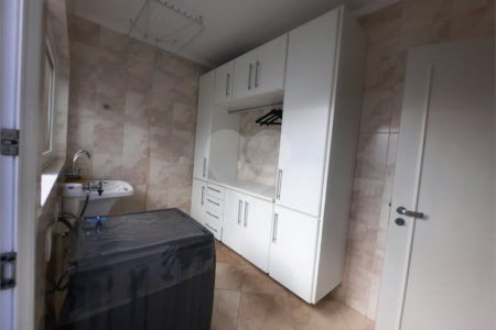 Casa à venda com 3 suítes no condomínio Parque Arco Iris, Atibaia - SP