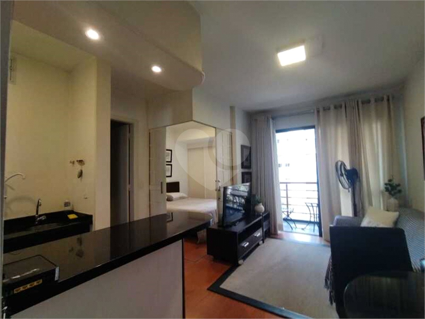Flat à venda com 1 quarto em Moema, São Paulo, SP