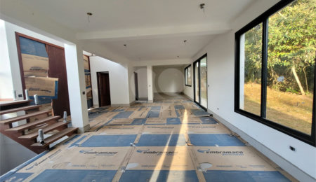 Casa à venda com 6 quartos, sendo 4 suítes,  no condomínio Suíça da Cantareira, Mairiporã - SP