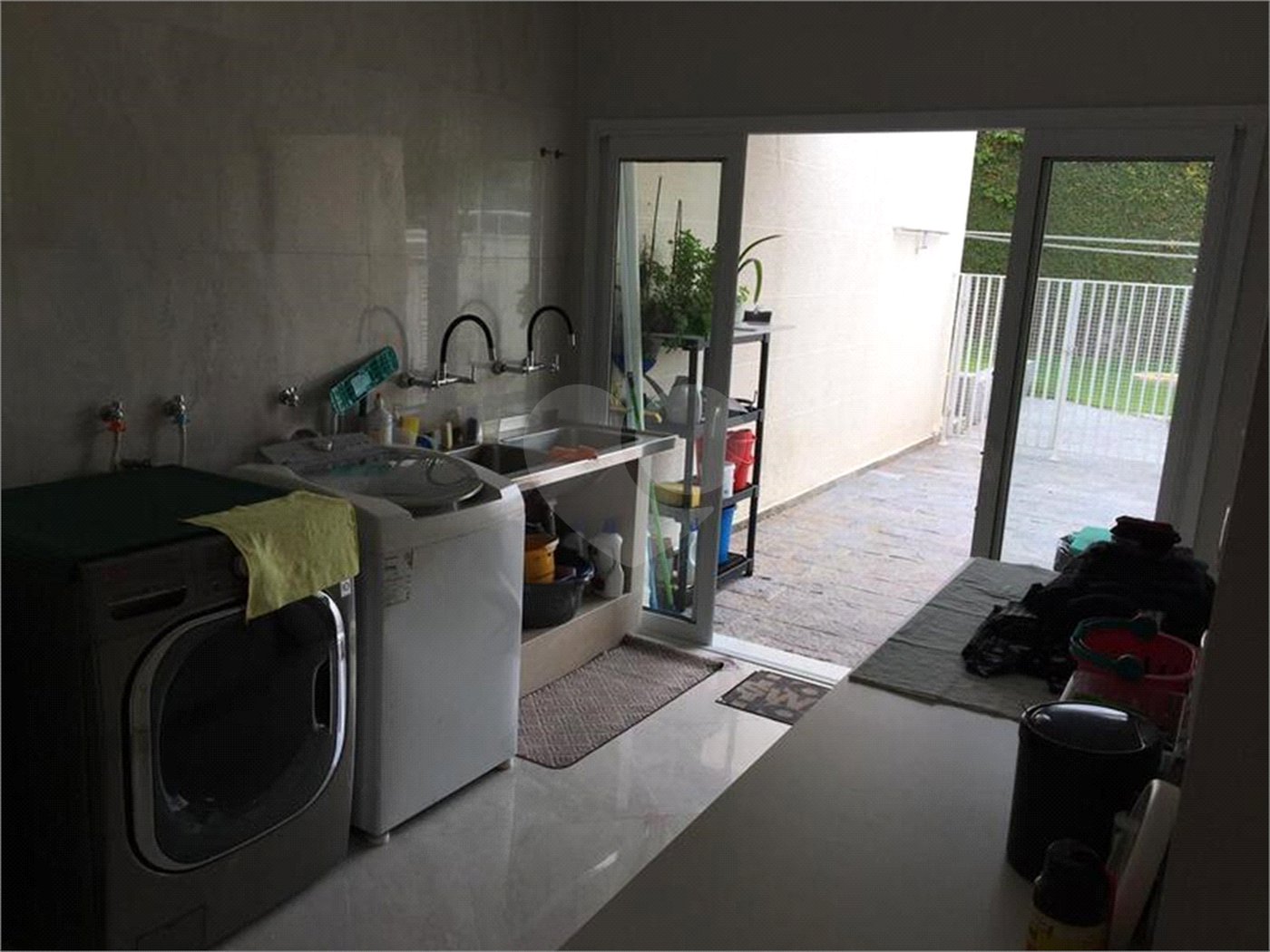 Casa à venda com 5 suítes no condomínio São Paulo, São Paulo - SP