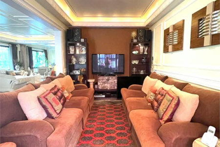 Apartamento à venda ou para alugar com 4 quartos, sendo 3 suítes,  em Jardim Vitória Régia, São Paulo, SP