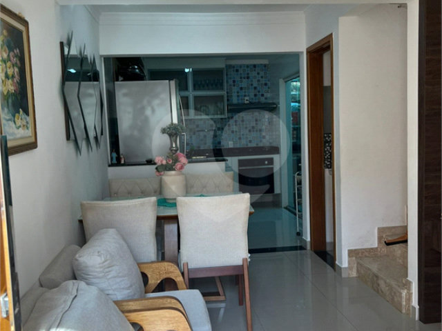 Casa à venda com 2 suítes no condomínio Independence, São Paulo - SP