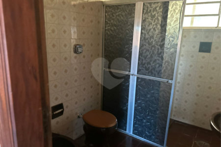 Casa para alugar com 6 quartos, sendo 3 suítes, no Centro, São Manuel, SP