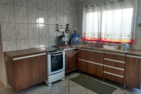 Casa à venda com 2 quartos em Vila Aurora, Itapetininga, SP