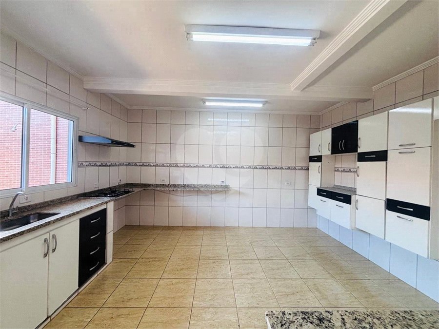 Casa para alugar com 3 quartos, sendo 1 suíte,  em Wanel Ville, Sorocaba, SP