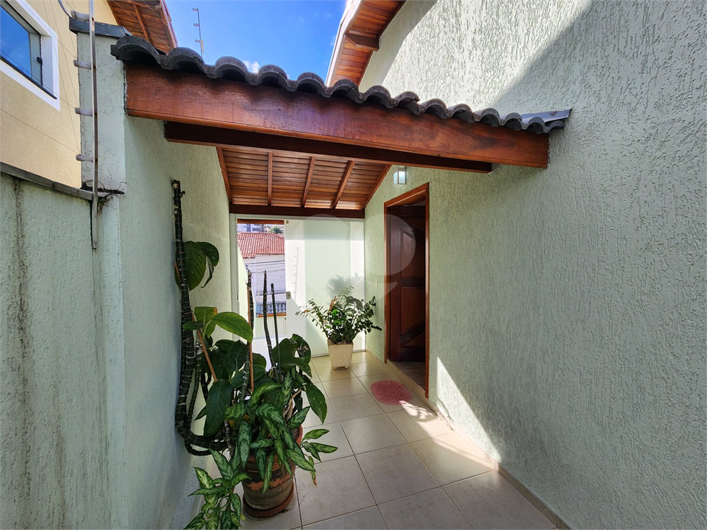 Casa à venda com 4 quartos, sendo 3 suítes,  em Vila Rosália, Guarulhos, SP
