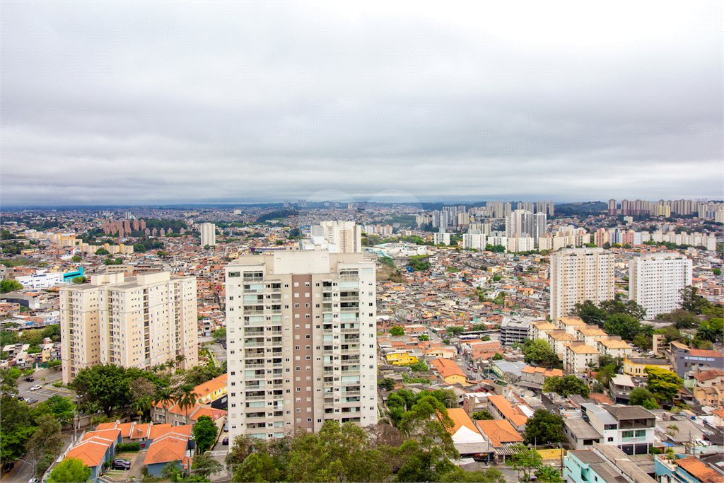Apartamento à venda com 3 suítes em Parque Reboucas, São Paulo, SP