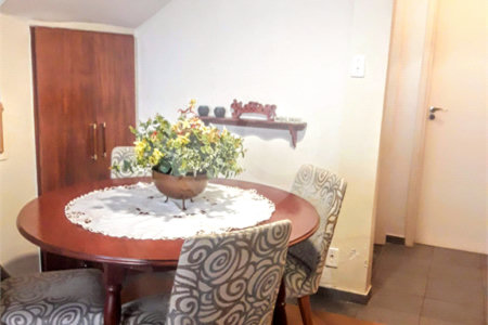 Casa à venda com 3 quartos, sendo 1 suíte,  em Jardim Aeroporto, São Paulo, SP