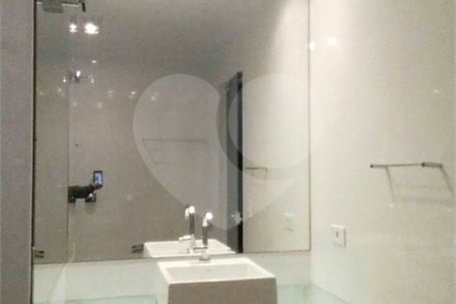 Casa à venda com 3 quartos, sendo 1 suíte, em Tremembé, São Paulo, SP