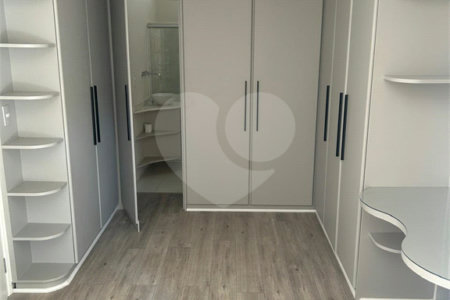 Casa à venda com 4 suítes no condomínio Jardim Paulista I, Vinhedo - SP