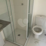 Apartamento mobiliado, novo, com 38m útil, ótima localização REF:903711