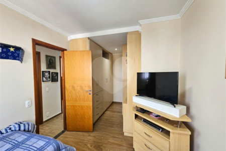 Apartamento à venda com 3 quartos, sendo 1 suíte, em Jardim Marajoara, São Paulo, SP