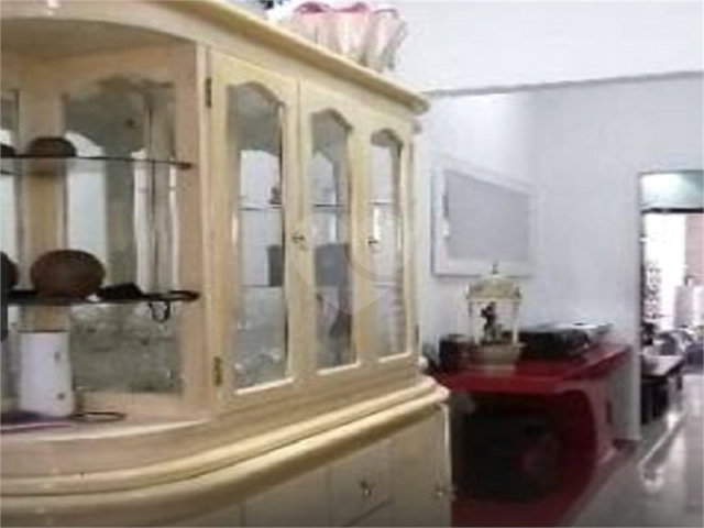 Sobrado à venda com 3 quartos, sendo 2 suítes,  em Parada Inglesa, São Paulo, SP