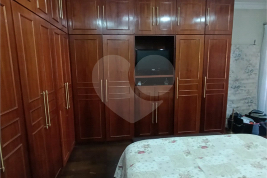 Sobrado à venda com 4 quartos, sendo 1 suíte, em Jaçanã, São Paulo, SP
