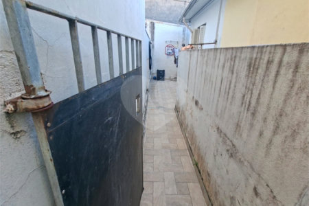 Casa Térrea à venda com 5 quartos, sendo 1 suíte, em Chora Menino, São Paulo, SP