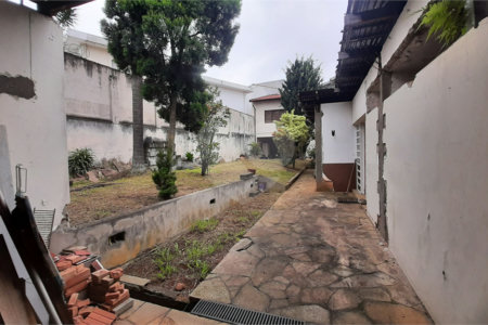 Casa Térrea à venda com 3 quartos, sendo 1 suíte, em Jardim Prudência, São Paulo, SP