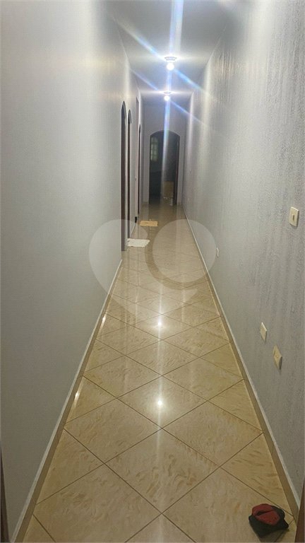 Sobrado à venda com 3 quartos, sendo 1 suíte, em Vila Virgínia, Itaquaquecetuba, SP