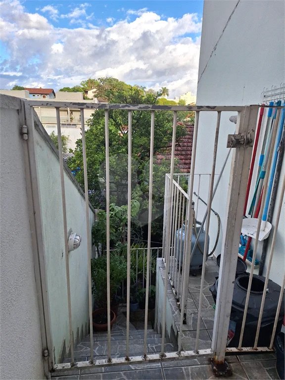 Sobrado à venda com 3 quartos, sendo 1 suíte, em Vila Irmãos Arnoni, São Paulo, SP