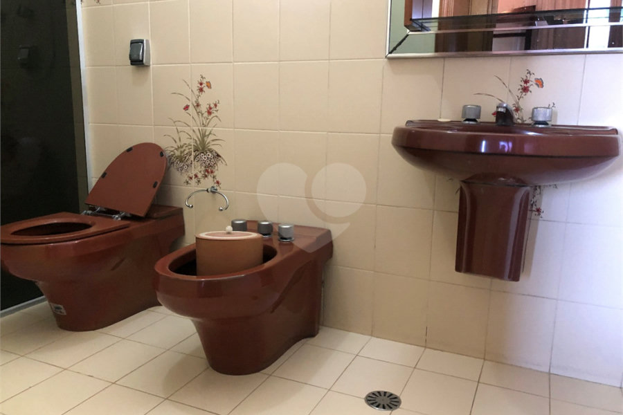 Sobrado à venda com 5 suítes em Tremembé, São Paulo, SP