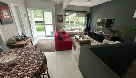 Casa à venda com 3 quartos, sendo 2 suítes, no condomínio Townhouse Village Morumbi, São Paulo - SP