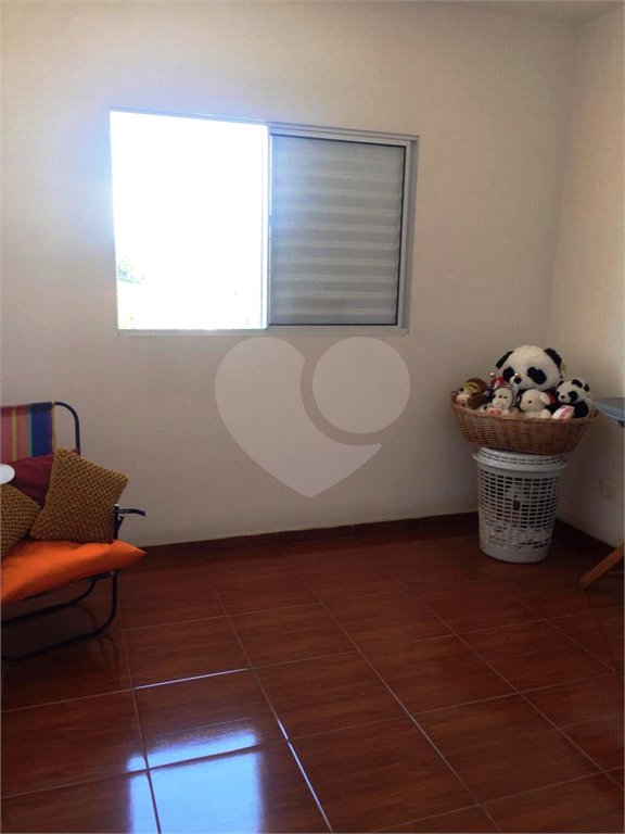 Casa à venda com 3 quartos, sendo 1 suíte, no condomínio Coelho III, São Paulo - SP