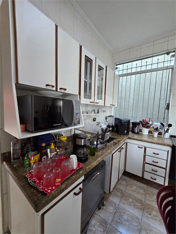 Sobrado à venda com 5 quartos, sendo 1 suíte, em Vila Bonilha, São Paulo, SP