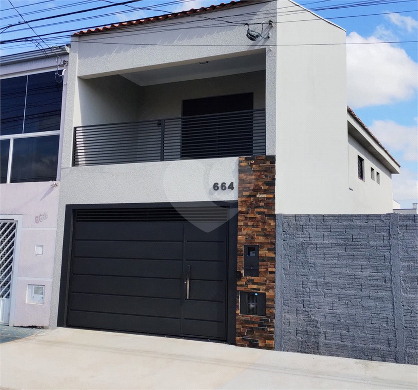 Casa à venda com 3 quartos, sendo 1 suíte, em Vila Carolina, Itapetininga, SP