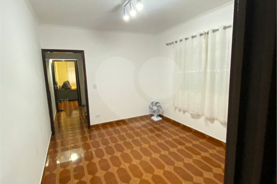 Sobrado à venda com 4 quartos, sendo 1 suíte, em Artur Alvim, São Paulo, SP