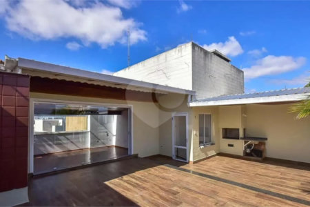 Cobertura à venda com 3 quartos, sendo 2 suítes,  em Paraíso do Morumbi, São Paulo, SP