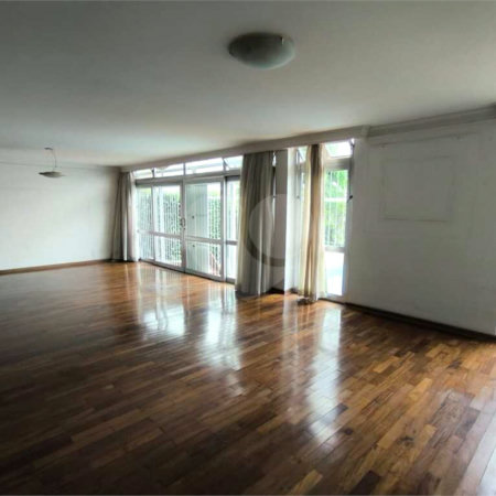 Casa à venda com 5 quartos, sendo 3 suítes,  em Brooklin Paulista, São Paulo, SP
