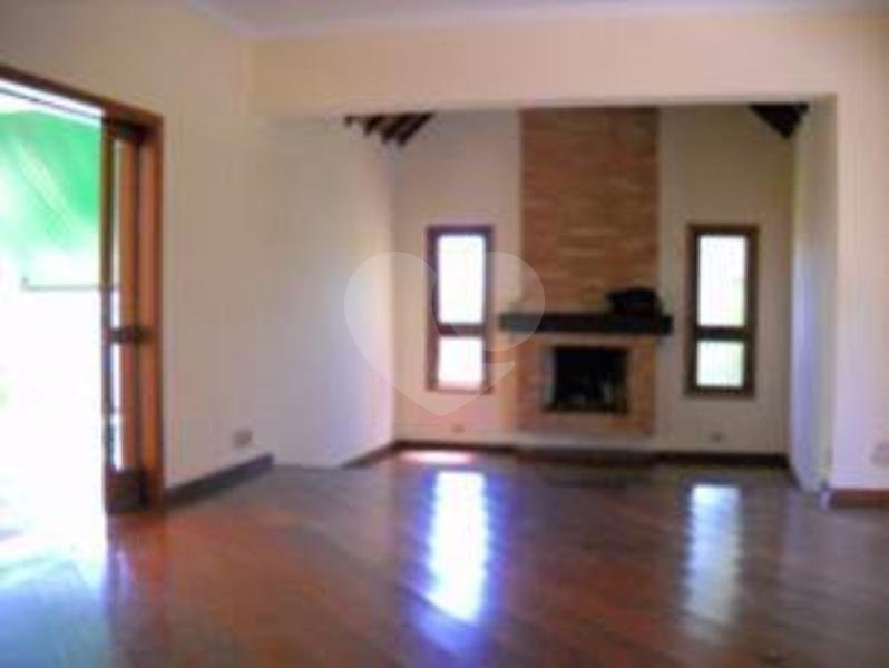 Casa à venda ou para alugar com 4 suítes no condomínio Vilaggio Monte Alegre, São Paulo - SP