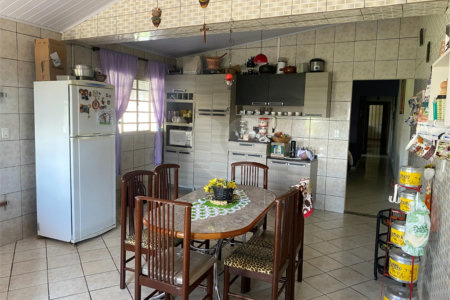 Casa à venda com 4 quartos, sendo 2 suítes,  em Área Rural de São Miguel Arcanjo, São Miguel Arcanjo, SP